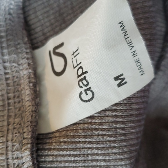 (3 For $20) Gap Fit Bike short - Picture 4 of 6